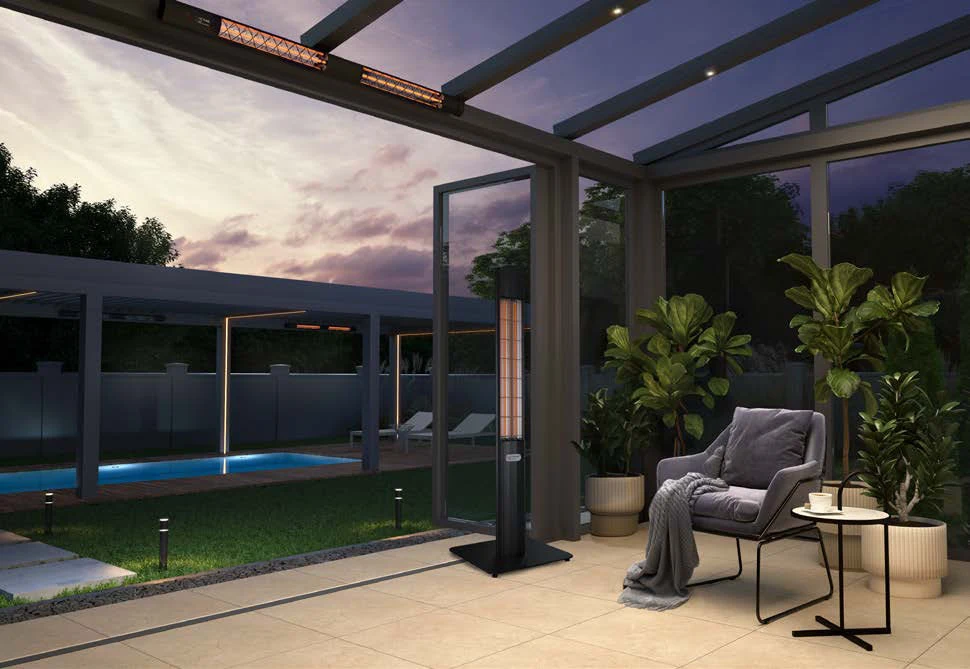 Überdachte Terrasse mit Sitzplatz und Heizstrahler